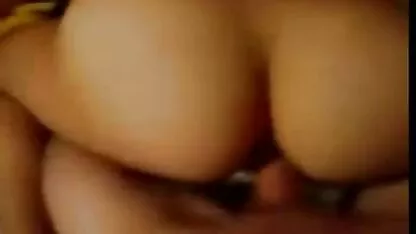 सधैंभरि इरोटिका
