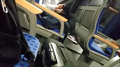 छोटो अश्लील भिडियोको साथ सुनौलो